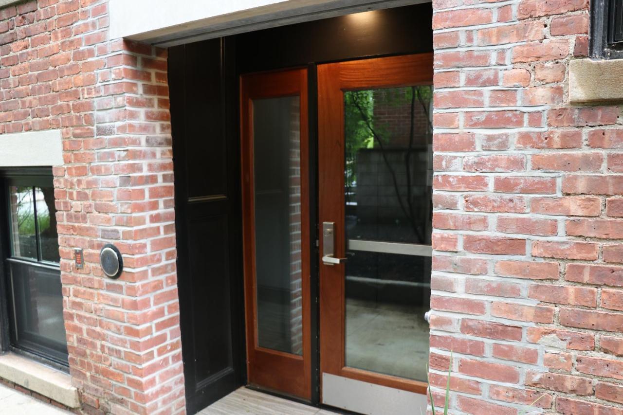 A Stylish Stay W/ A Queen Bed, Heated Floors.. #34 Brookline Exterior foto
