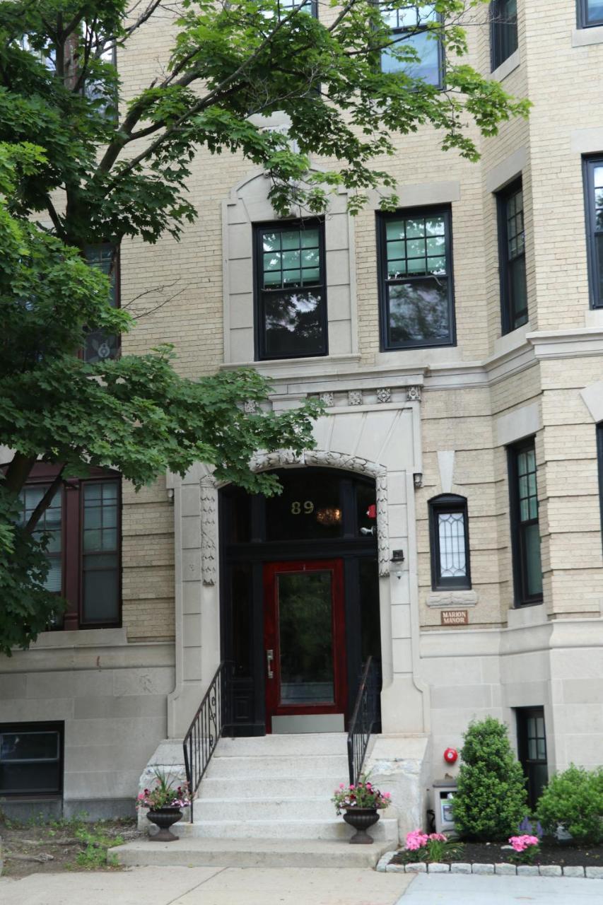 A Stylish Stay W/ A Queen Bed, Heated Floors.. #34 Brookline Exterior foto