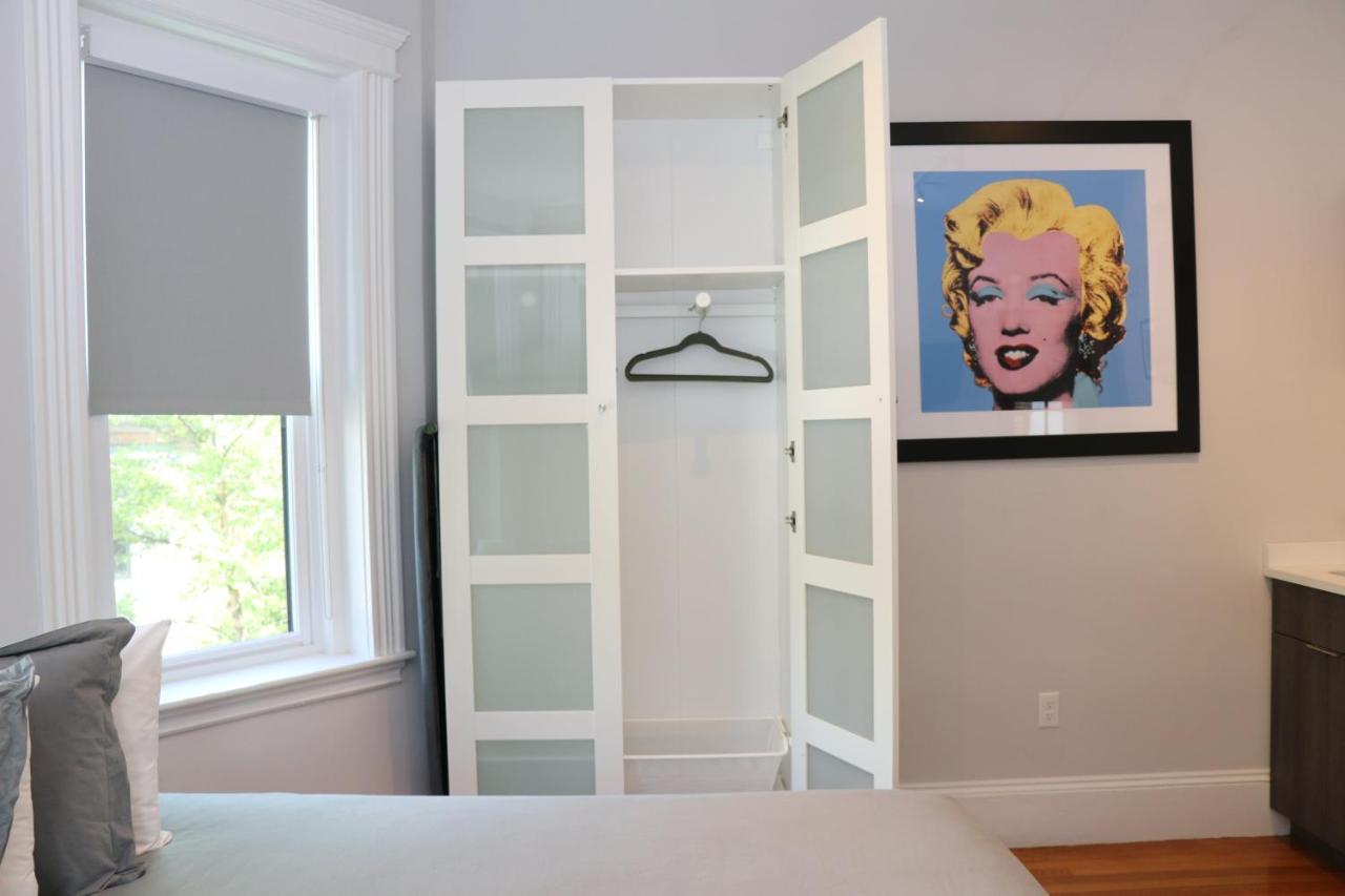A Stylish Stay W/ A Queen Bed, Heated Floors.. #34 Brookline Exterior foto